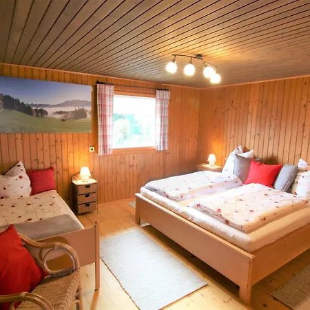 Vakantiehuis Cosy In Near Area